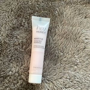 🌿4/$20 hey honey moisturizer